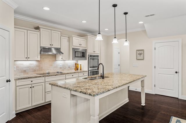 120 Benjamin Ln, Hendersonville, TN 37075