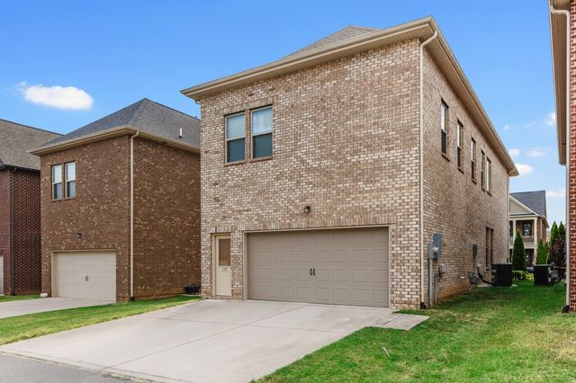 120 Benjamin Ln, Hendersonville, TN 37075