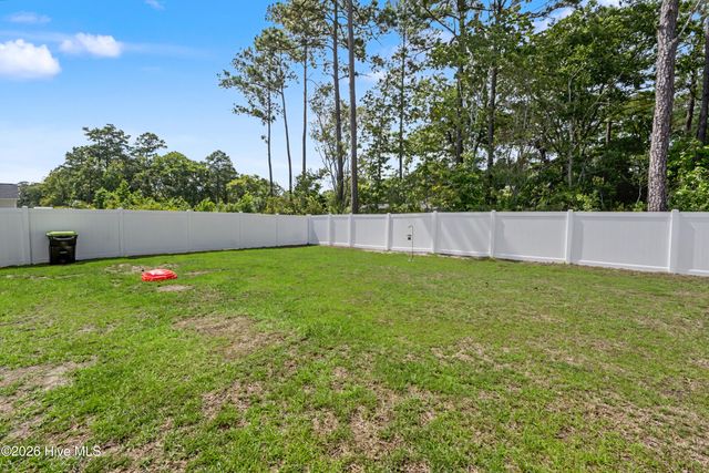 9056 Island Shore Avenue, Calabash, NC 28467
