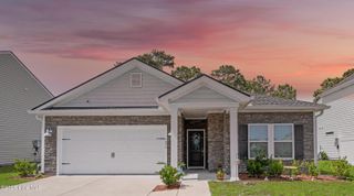 9056 Island Shore Avenue, Calabash, NC 28467