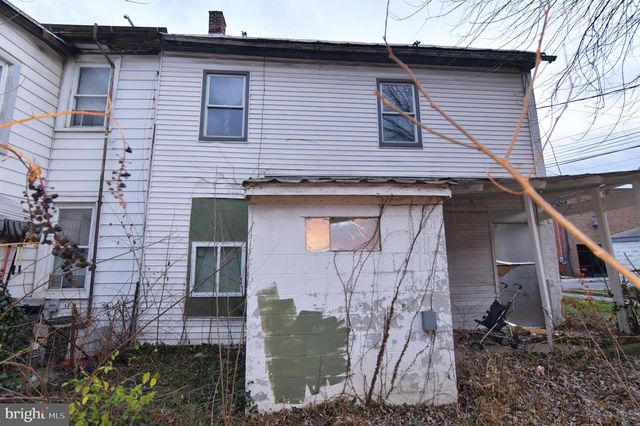 214 N COLLEGE ST, Martinsburg, WV 25401