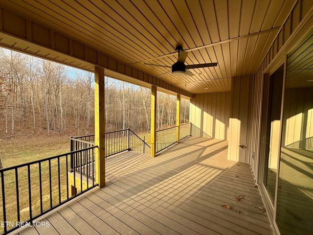 1084 Cumberland View Drive, Crossville, TN 38571