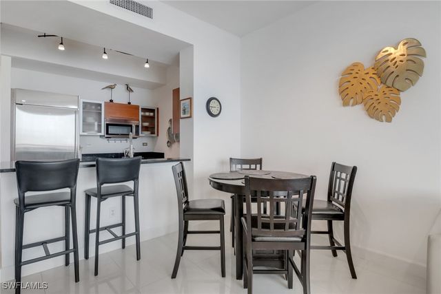 3000 Oasis Grand BLVD MPH6, Fort Myers, FL 33916