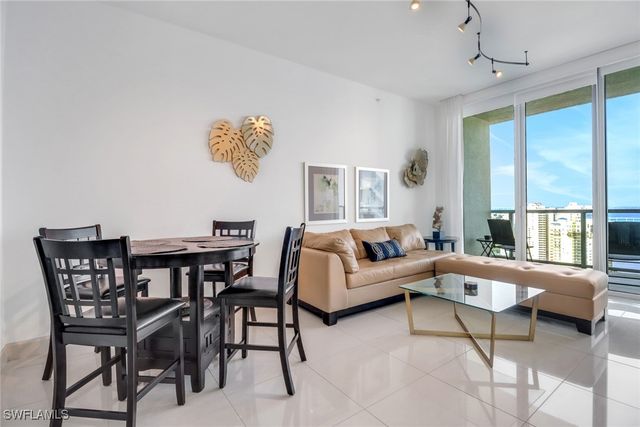 3000 Oasis Grand BLVD MPH6, Fort Myers, FL 33916