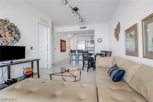 3000 Oasis Grand BLVD MPH6, Fort Myers, FL 33916