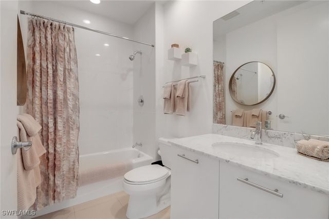 3000 Oasis Grand BLVD MPH6, Fort Myers, FL 33916