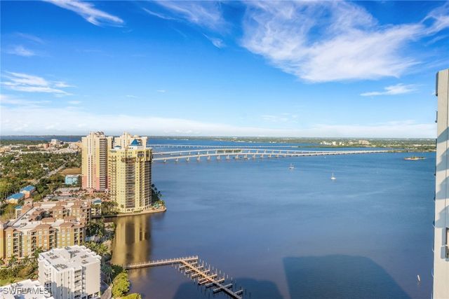 3000 Oasis Grand BLVD MPH6, Fort Myers, FL 33916