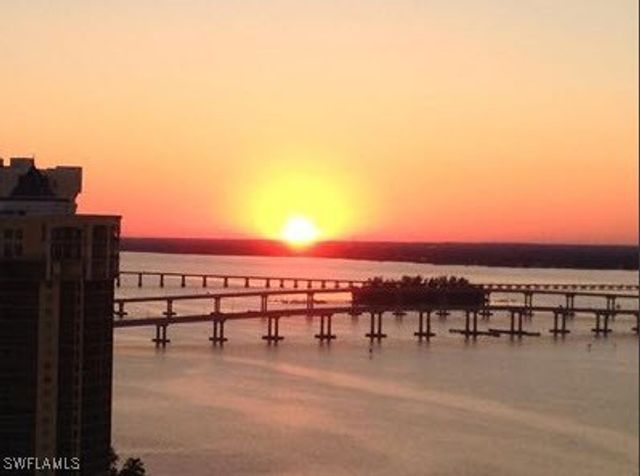 3000 Oasis Grand BLVD MPH6, Fort Myers, FL 33916