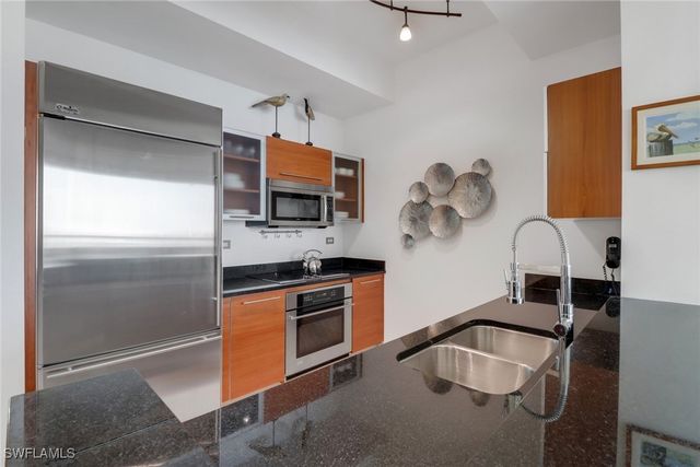 3000 Oasis Grand BLVD MPH6, Fort Myers, FL 33916