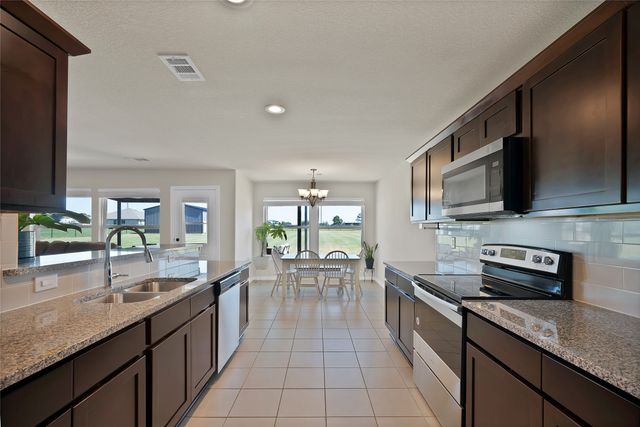 7450 Briar Road, Azle, TX 76020