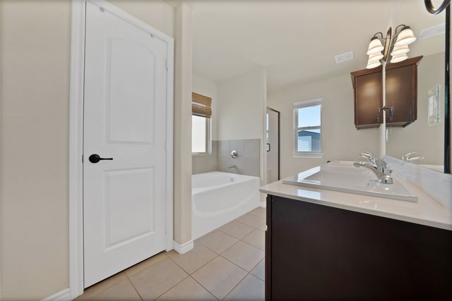 7450 Briar Road, Azle, TX 76020