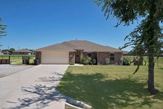 7450 Briar Road, Azle, TX 76020