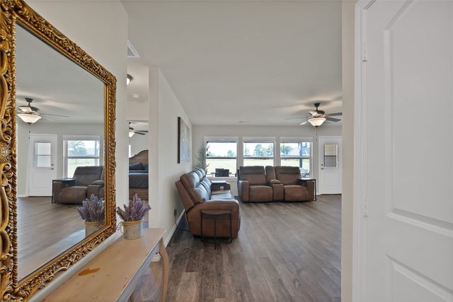 7450 Briar Road, Azle, TX 76020