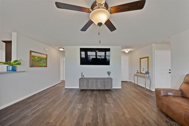 7450 Briar Road, Azle, TX 76020