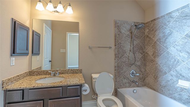 1601 Enchanted Brook Court, Rosenberg, TX 77471