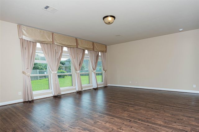 1601 Enchanted Brook Court, Rosenberg, TX 77471