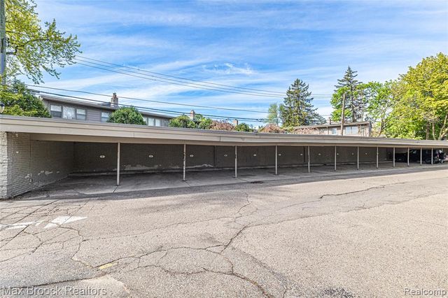 1111 N Old Woodward Avenue 23, Birmingham, MI 48009