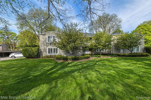 1111 N Old Woodward Avenue 23, Birmingham, MI 48009