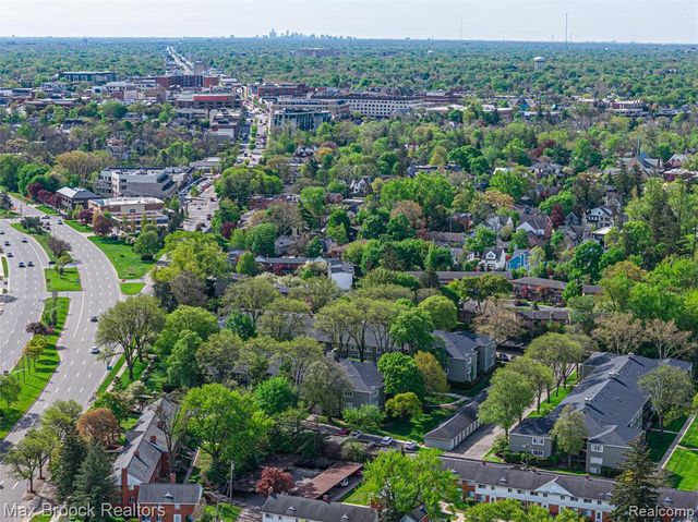 1111 N Old Woodward Avenue 23, Birmingham, MI 48009