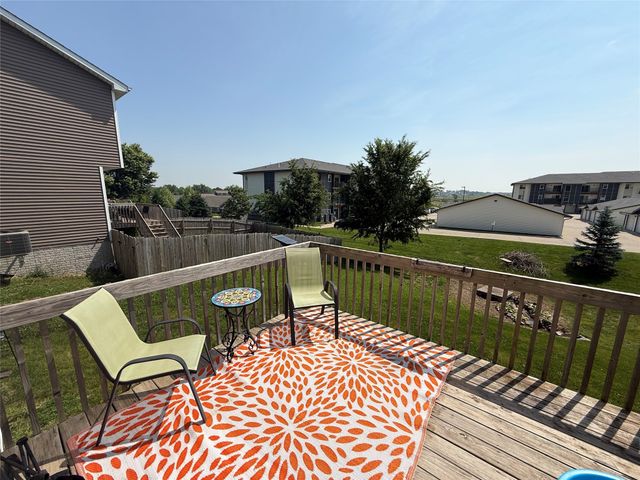 2884 Park Place, Norwalk, IA 50211