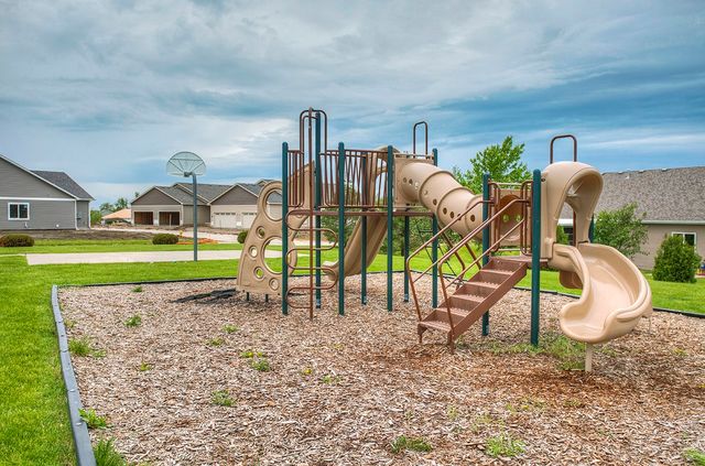 2884 Park Place, Norwalk, IA 50211