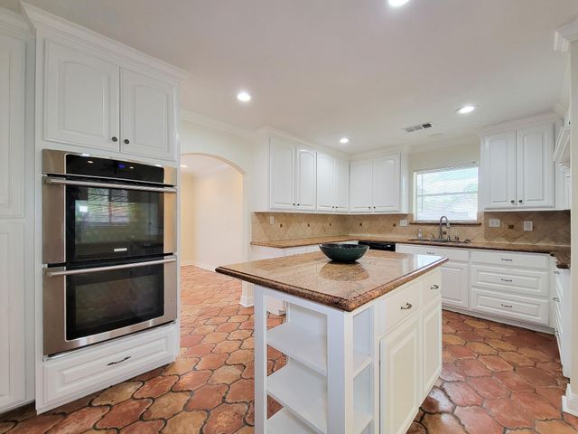 18603 Point Lookout Drive, Houston, TX 77058