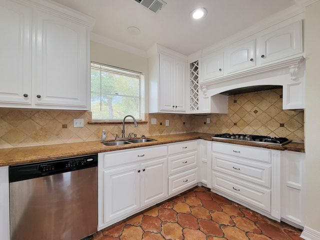 18603 Point Lookout Drive, Houston, TX 77058