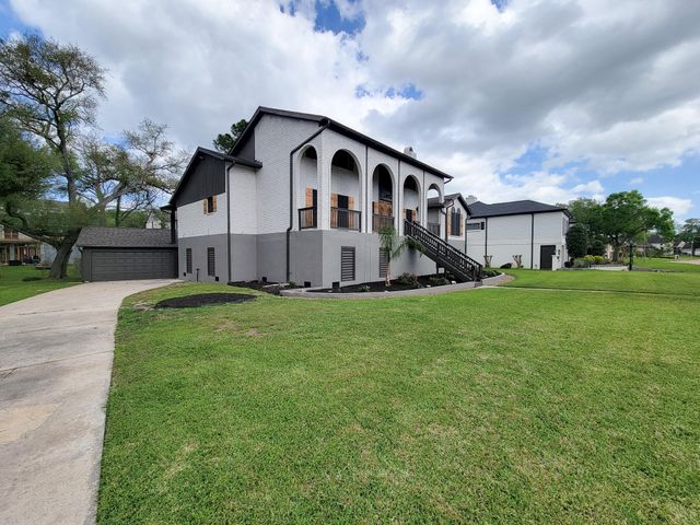 18603 Point Lookout Drive, Houston, TX 77058