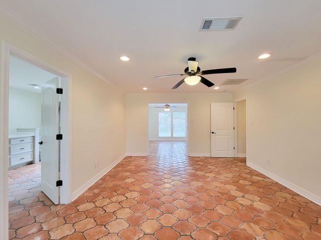 18603 Point Lookout Drive, Houston, TX 77058