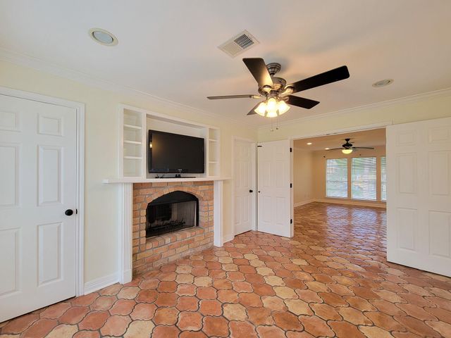 18603 Point Lookout Drive, Houston, TX 77058