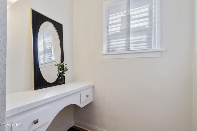 1424 W 94th Place, Los Angeles, CA 90047