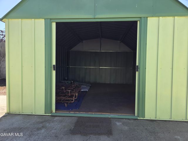 1424 W 94th Place, Los Angeles, CA 90047