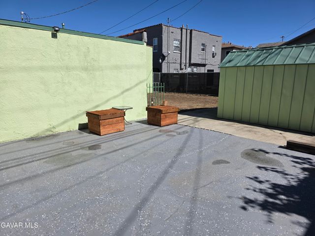 1424 W 94th Place, Los Angeles, CA 90047