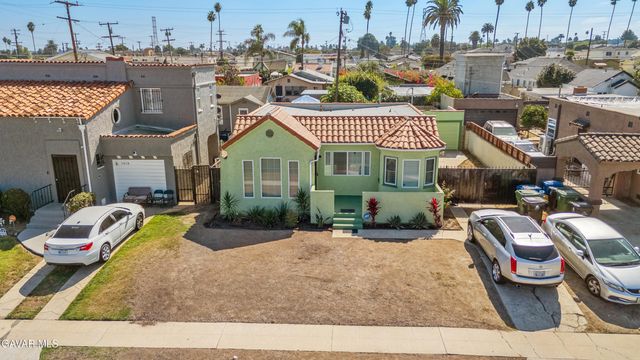 1424 W 94th Place, Los Angeles, CA 90047