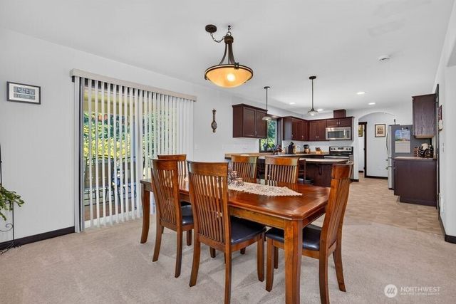 6608 184th Drive SE, Snohomish, WA 98290