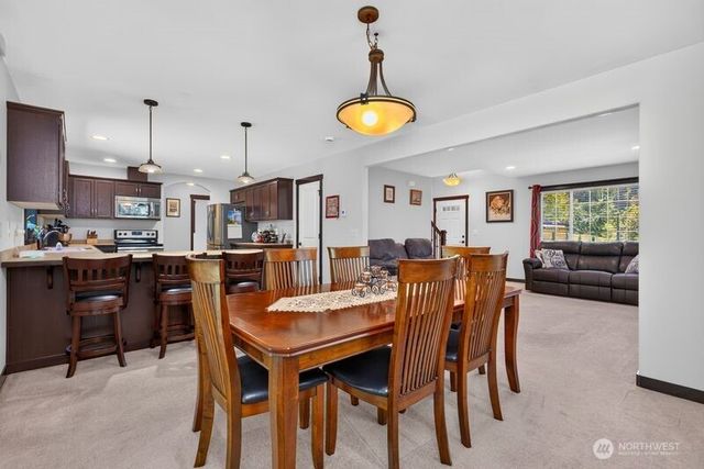 6608 184th Drive SE, Snohomish, WA 98290