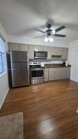609 NE 6th Ct D, Boynton Beach, FL 33435