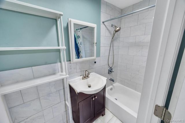 10927 196th Street, Saint Albans, NY 11412