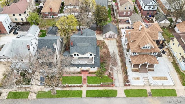 10927 196th Street, Saint Albans, NY 11412