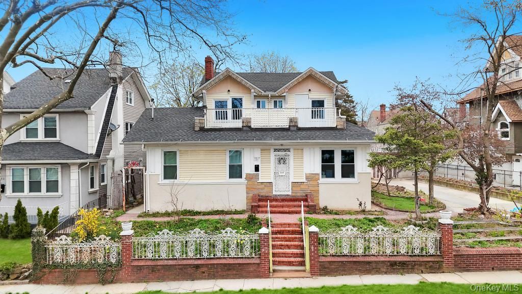10927 196th Street, Saint Albans, NY 11412