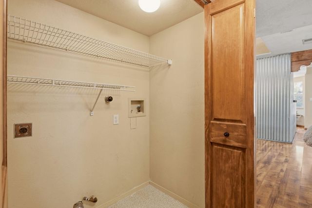 9633 De Vargas Loop NE, Albuquerque, NM 87109