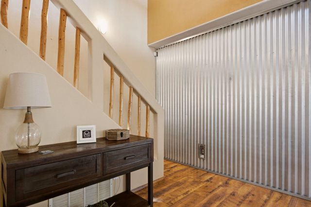 9633 De Vargas Loop NE, Albuquerque, NM 87109
