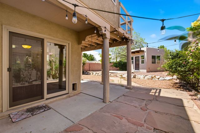 9633 De Vargas Loop NE, Albuquerque, NM 87109