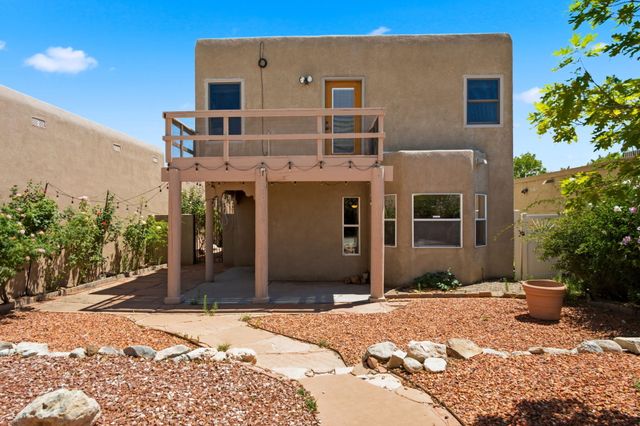 9633 De Vargas Loop NE, Albuquerque, NM 87109