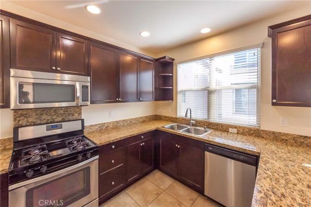 12011 Millennium Park Court, Hawthorne, CA 90250