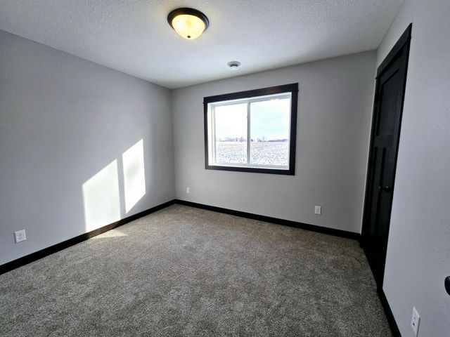 17 Kodiak Court, North Mankato, MN 56003