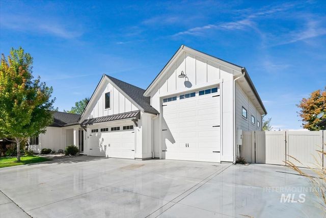 1133 N Cygnus Way, Star, ID 83669