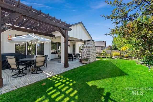 1133 N Cygnus Way, Star, ID 83669