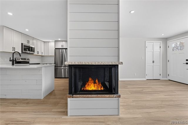 33 Burnside Drive, Tonawanda, NY 14150