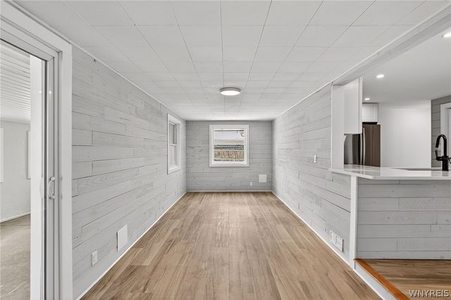 33 Burnside Drive, Tonawanda, NY 14150